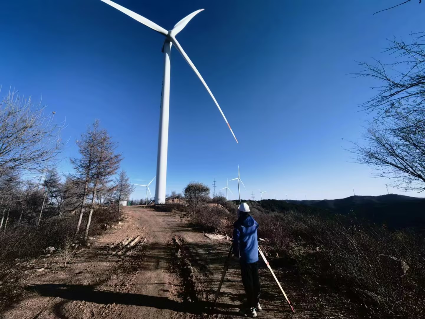 山西粵鑫風(fēng)電場風(fēng)機(jī)二期沉降觀測及一期垂直度、水平度檢測1